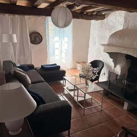 Сasa de vacaciones Timeless House In The Heart Of Les Corbieres